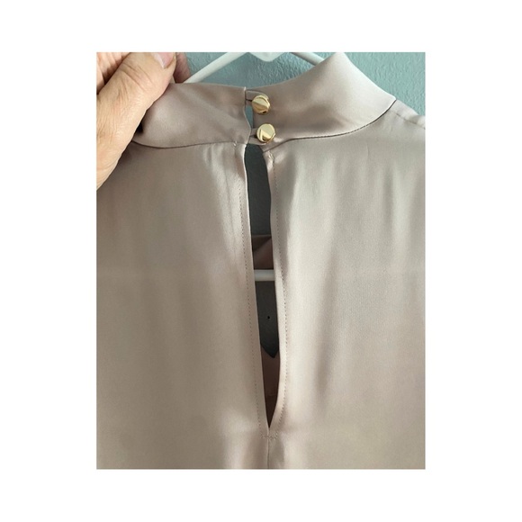 Joseph Ribkoff Signature Sleeveless Blouse - Picture 4 of 7